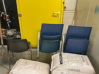 Lockerkasten en kantinestoelen - afbeelding 3 van  3