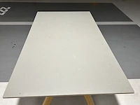 Lockerkasten met cijferslot en vergadertafels - afbeelding 4 van  4