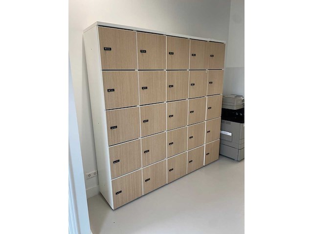 Lockerwand/ postvakken 25-deurs - met sleutel - afbeelding 9 van  14
