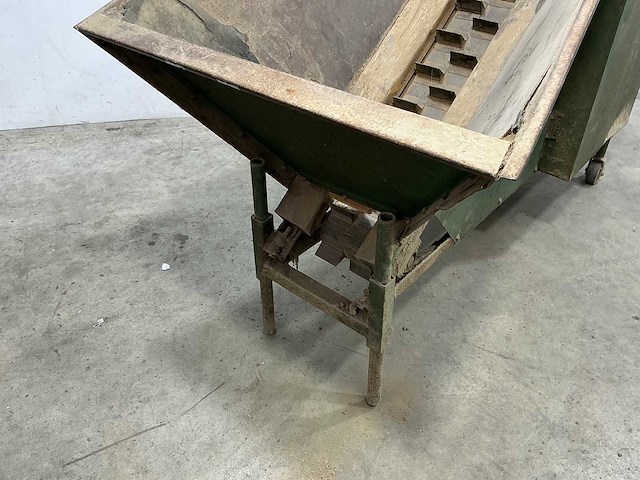 Lockwood - aardappelzakkenvuller met weegschaal - afbeelding 3 van  8