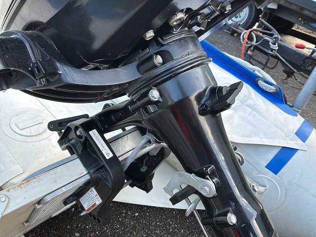 Lodestar rubberboot met buitenboordmotor - afbeelding 2 van  17