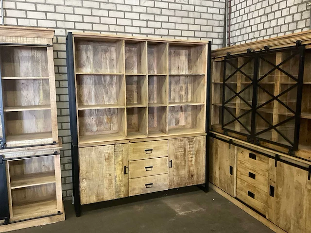 Loeiw buffetkast - afbeelding 1 van  13