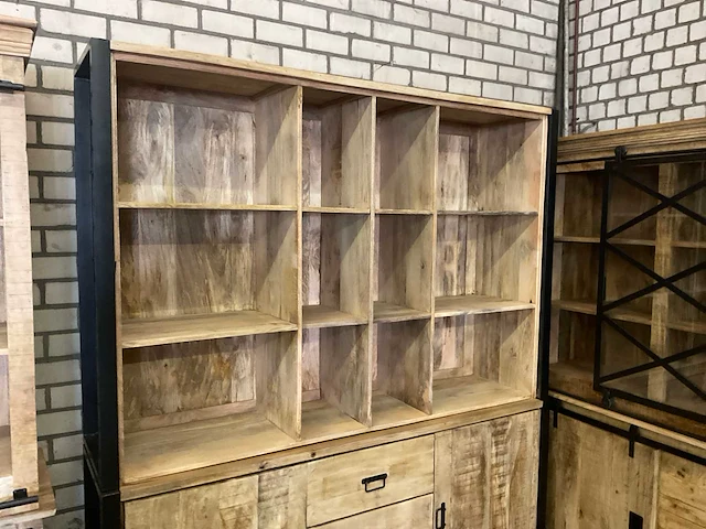 Loeiw buffetkast - afbeelding 10 van  13