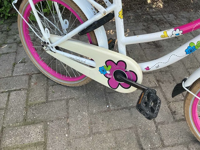 Loekie granny meisjesfiets - afbeelding 6 van  10