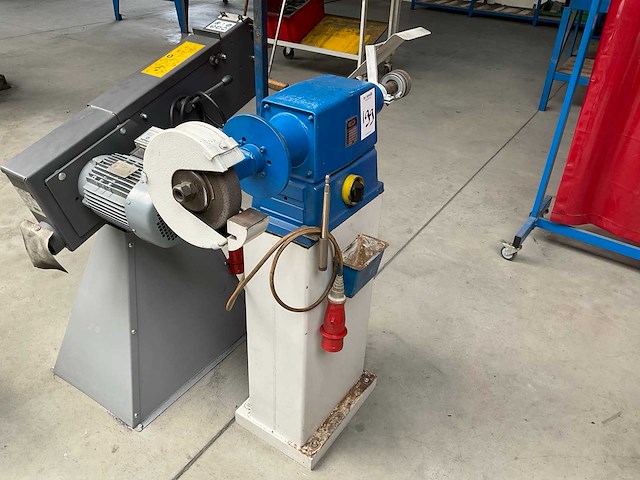 Löfer dp 15 werkbankslijpmachine - afbeelding 1 van  3