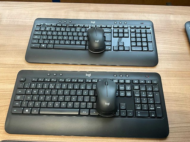 Logi draadloos toetsenbord + muis (6x) - afbeelding 4 van  6