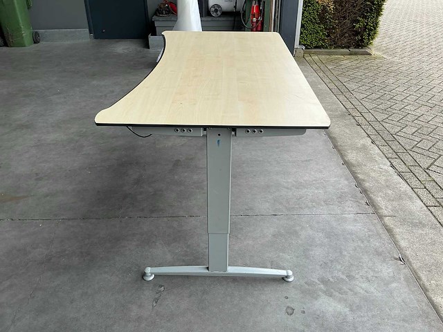 Logicdata electrische bureautafel 180x90 cm - afbeelding 9 van  12