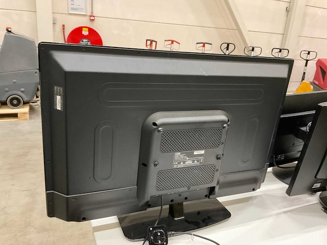Logik l32he12 led televisie - afbeelding 4 van  6
