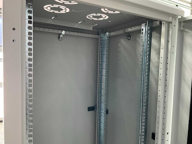 Logilink canovate - patchkast - afbeelding 6 van  9