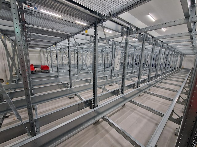 Logiqs b.v. / agv international - afbeelding 24 van  41