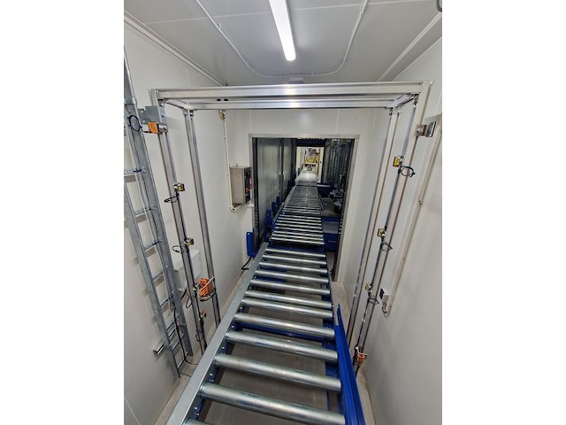 Logiqs b.v. / agv international - afbeelding 37 van  41