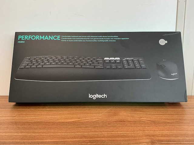 Logitech - mk850 - toetsenbord en muis - afbeelding 6 van  7