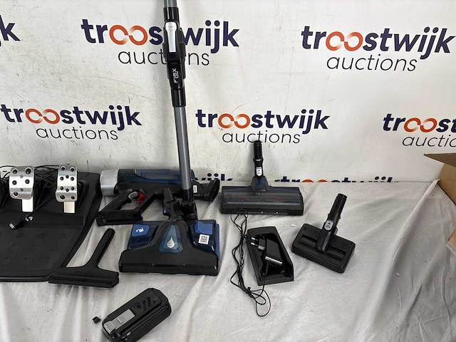 Logitech g923 trueforce - racestuur en pedalen - playstation 4, playstation 5 & pc |rowenta x-force 9.60 aqua rh20c7 – steelstofzuiger - afbeelding 3 van  3