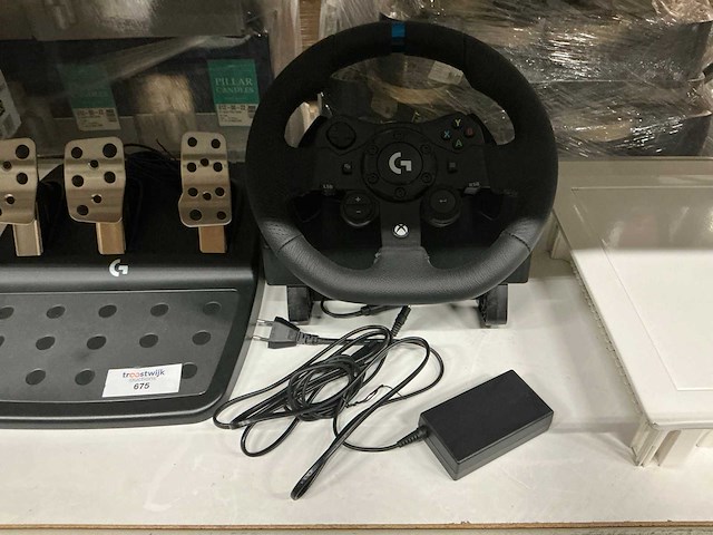 Logitech gaming pedalen + stuur - afbeelding 2 van  3