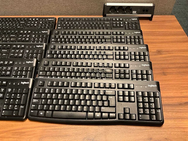 Logitech k120 toetsenbord (15x) - afbeelding 2 van  5