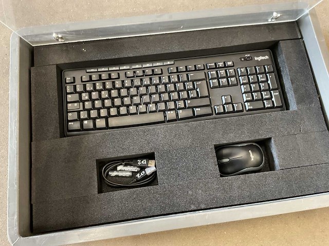 Logitech k270 qwertz draadloos toetsenbord + muis (5x) - afbeelding 1 van  1