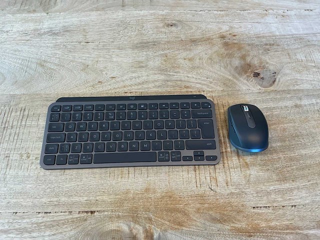 Logitech mx keys mini draadloos toetsenbord - afbeelding 2 van  6
