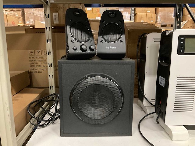 Logitech thx speakersysteem - afbeelding 1 van  2