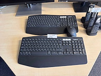Logitech toetsenbord met 1 muis (2x) - afbeelding 1 van  3