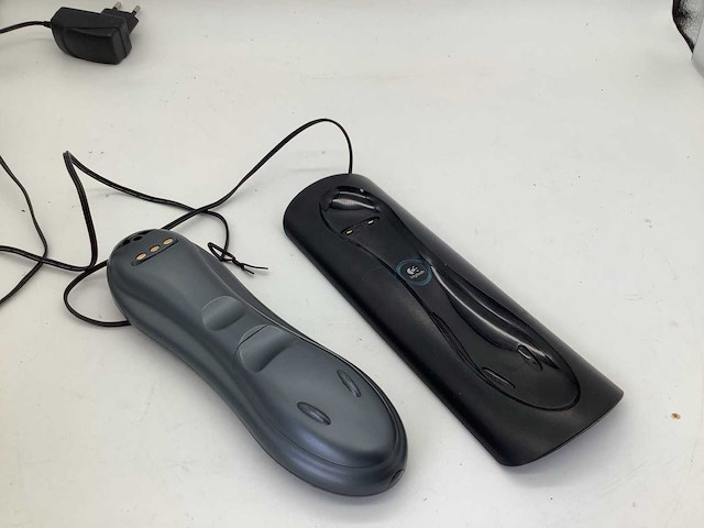 Logitech universele luxe afstandsbediening computeronderdeel - afbeelding 6 van  7