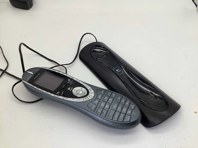 Logitech universele luxe afstandsbediening computeronderdeel - afbeelding 5 van  7