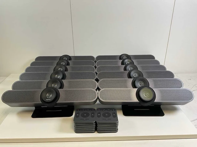 Logitech (v-r0007) meetup video conference cameras with remotes (24x) - afbeelding 1 van  10