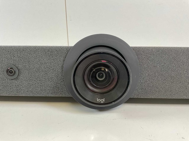 Logitech (vr0019) all-in-one 4k video conference soundbar - afbeelding 2 van  8