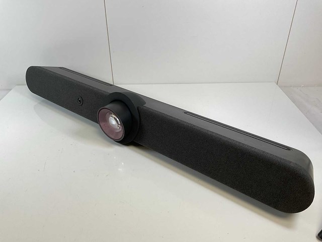 Logitech (vr0019) all-in-one 4k video conference soundbar - afbeelding 4 van  8