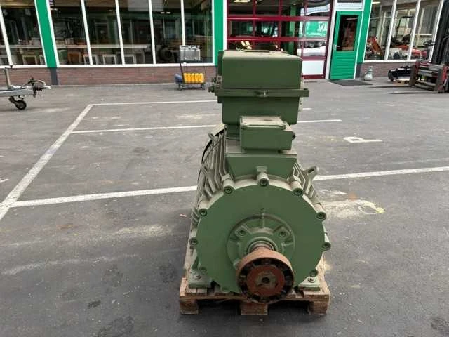 Loher - elektra motor 2030kg - afbeelding 4 van  7