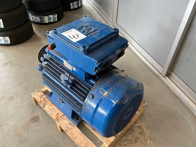 Loher elektromotor 400v - afbeelding 7 van  8
