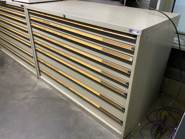 Lokoma ladekast met diverse freesgereedschap - afbeelding 12 van  59