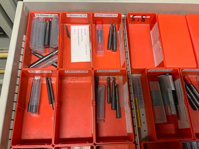 Lokoma ladekast met diverse freesgereedschap - afbeelding 24 van  59