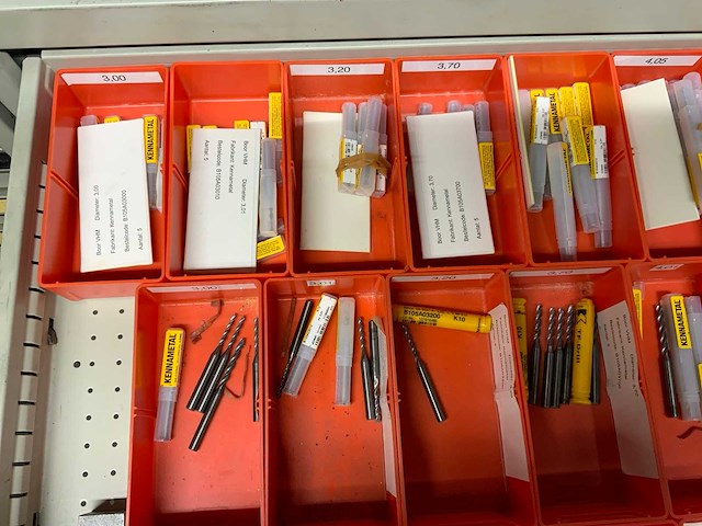 Lokoma ladekast met diverse freesgereedschap - afbeelding 54 van  59