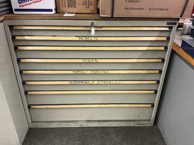 Lokoma ladenkast met inhoud (2x) - afbeelding 1 van  14