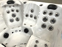 London with nordic insulation - jacuzzi 5 personen 230v - afbeelding 17 van  18