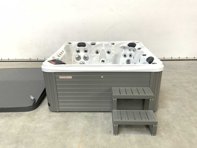 London with nordic insulation - jacuzzi 5 personen 230v - afbeelding 2 van  19