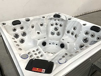 London with nordic insulation - jacuzzi 5 personen 230v - afbeelding 2 van  13