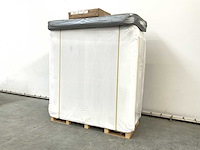 London with nordic insulation - jacuzzi 5 personen 230v - afbeelding 1 van  1