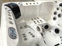 London with nordic insulation - jacuzzi 5 personen 230v - afbeelding 6 van  13