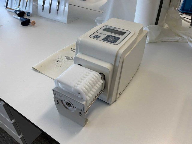 Longer l100-1s-2 peristaltische pomp - afbeelding 1 van  4