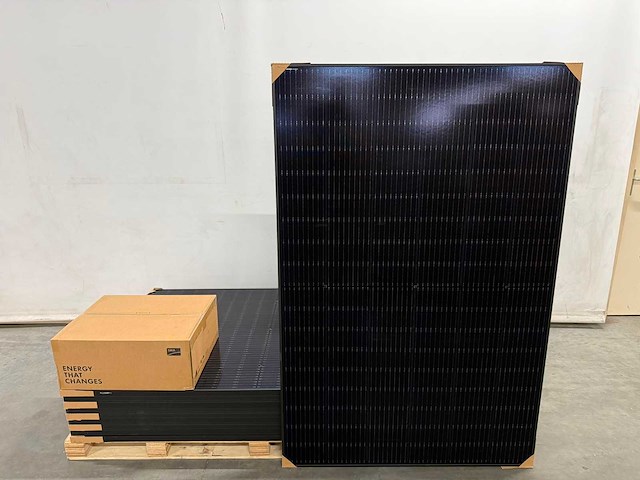 Longi - set van 10 zonnepanelen (410 wp) - sma 3.6 kw omvormer - afbeelding 1 van  11