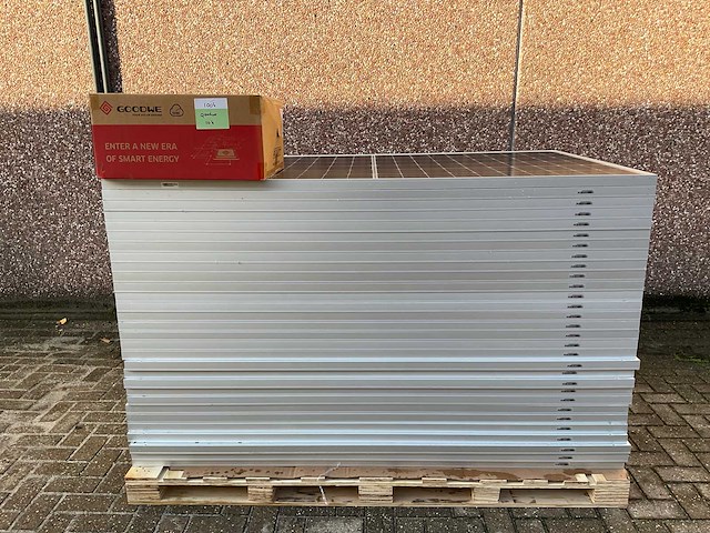 Longi - set van 30 zonnepanelen (360 wp) - goodwe 10k omvormer - afbeelding 1 van  9