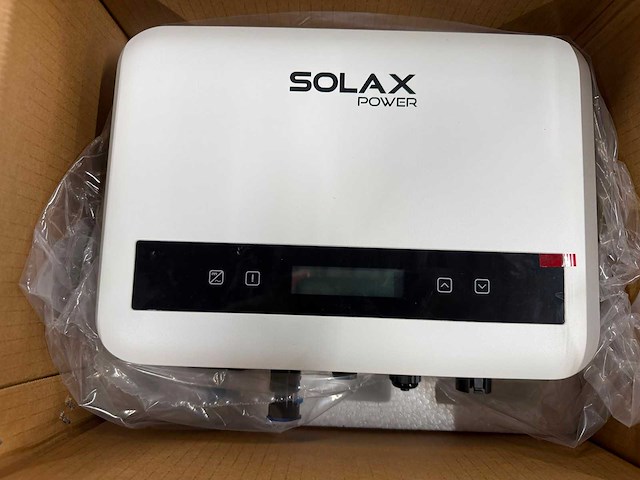 Longi - set van 6 zonnepanelen (410 wp) - solax 2.5 kw omvormer - afbeelding 9 van  11