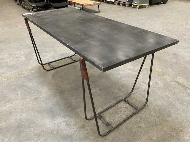 Loods 5 industriële design 190x80cm eetkamertafel - afbeelding 2 van  4