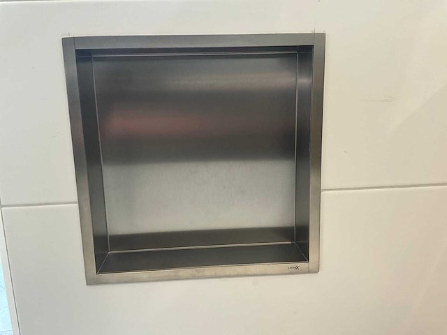 Looox - box30 - rvs inbouwnis 30 x 30 cm - afbeelding 2 van  4
