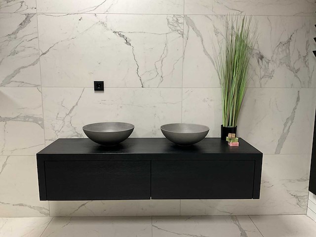 Looox - tailor made - badmeubelset 160 x 35 cm - afbeelding 1 van  12