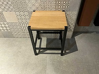 Looox - wooden - kruk - afbeelding 2 van  7