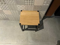 Looox - wooden - kruk - afbeelding 4 van  7