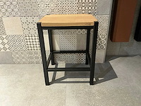 Looox - wooden - kruk - afbeelding 5 van  7