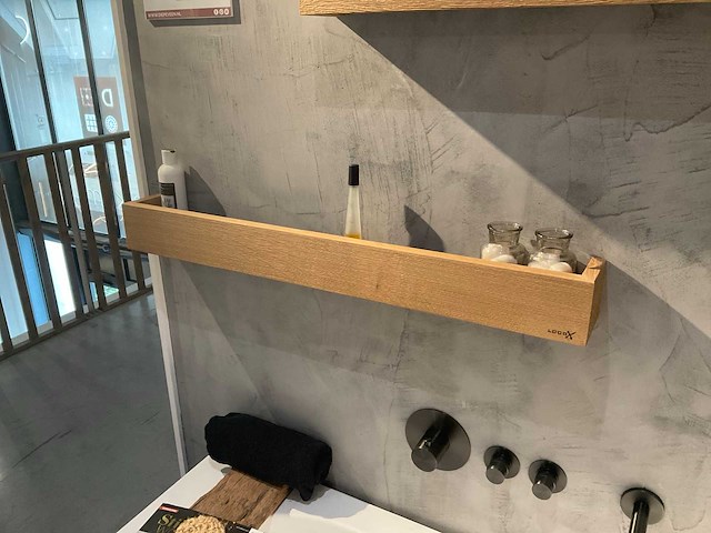 Looox - wooden shelf box 90 cm (3x) - afbeelding 1 van  5